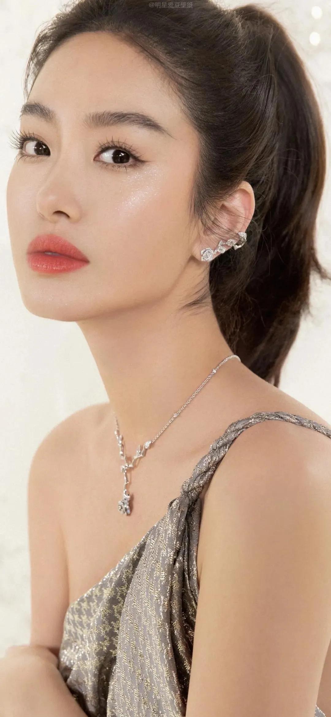 杨采钰高清美图