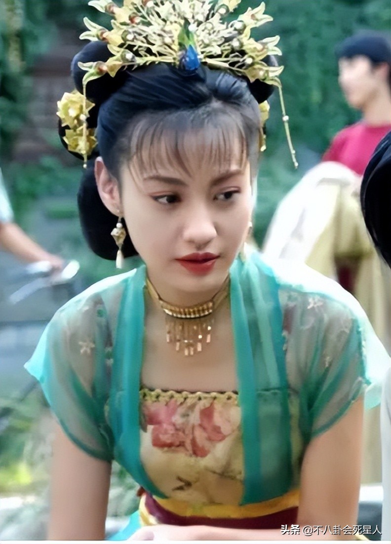 红得快，糊得也快，这8位“风光不再”的女星，实在太可惜