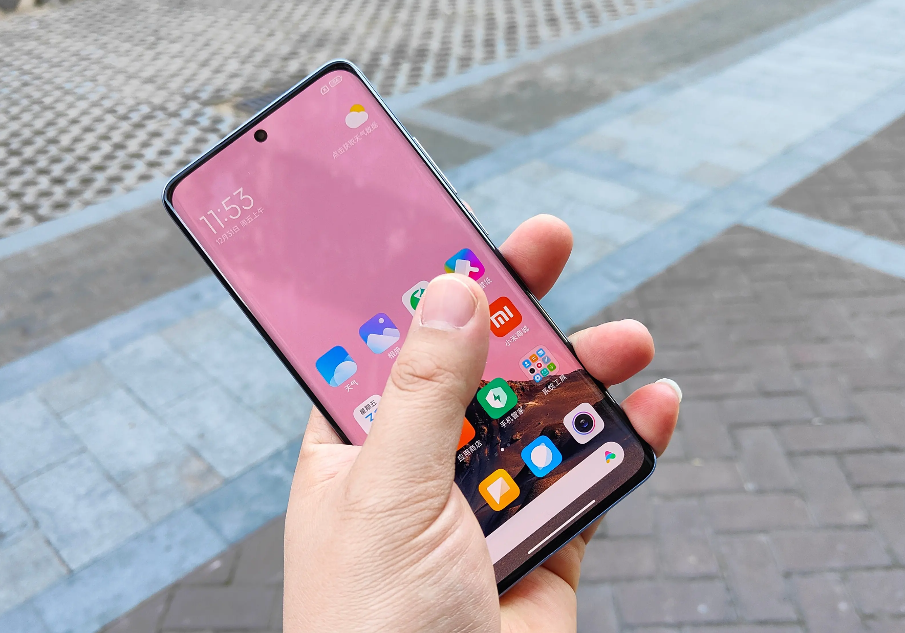 2000价位真香机盘点：旗舰芯片、超大内存、稳帧黑科技应有尽有