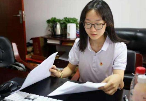 今年公务员将打破“35岁门槛”，实行报考新规则，考生表示很期待