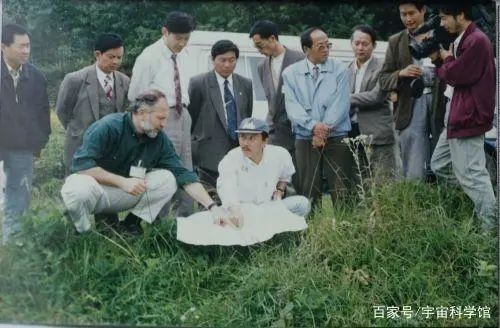 只有中国能够提前警告外星舰队的入侵——FAST能和外星人联系上吗