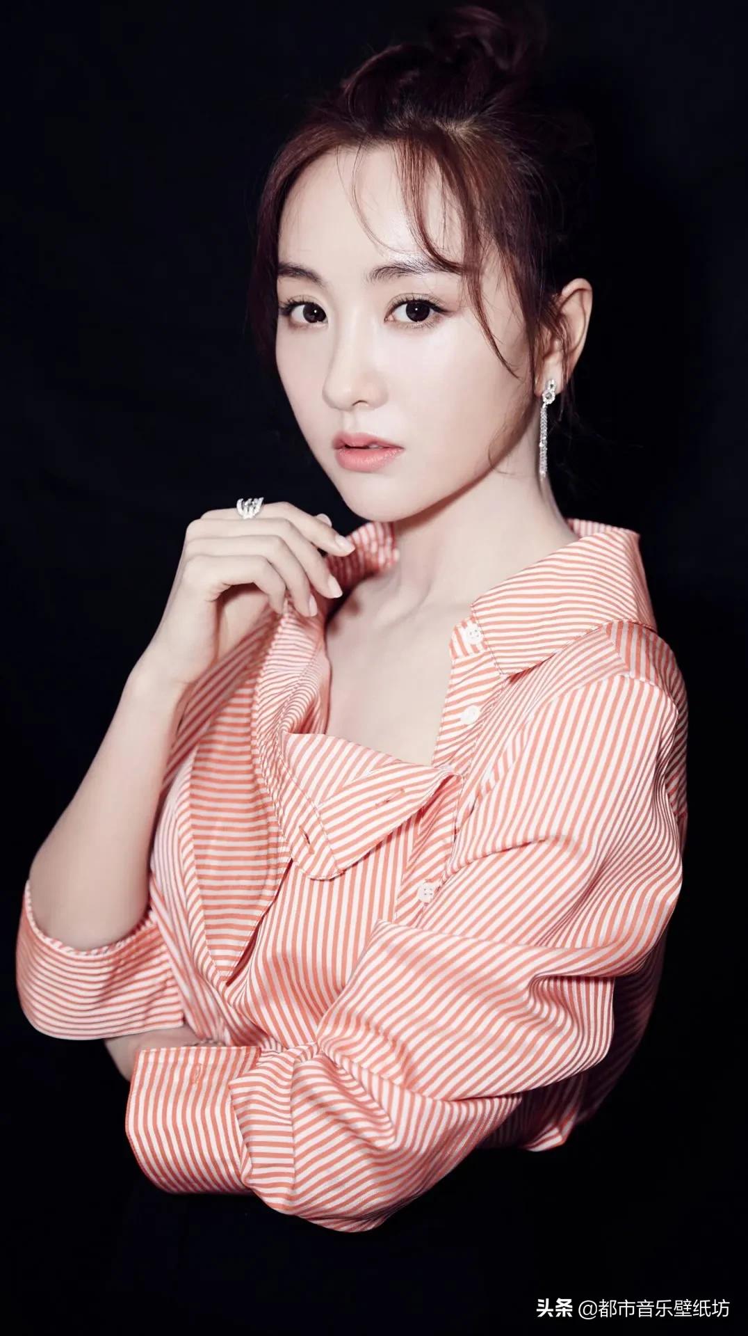 杨蓉高清时尚穿搭美图