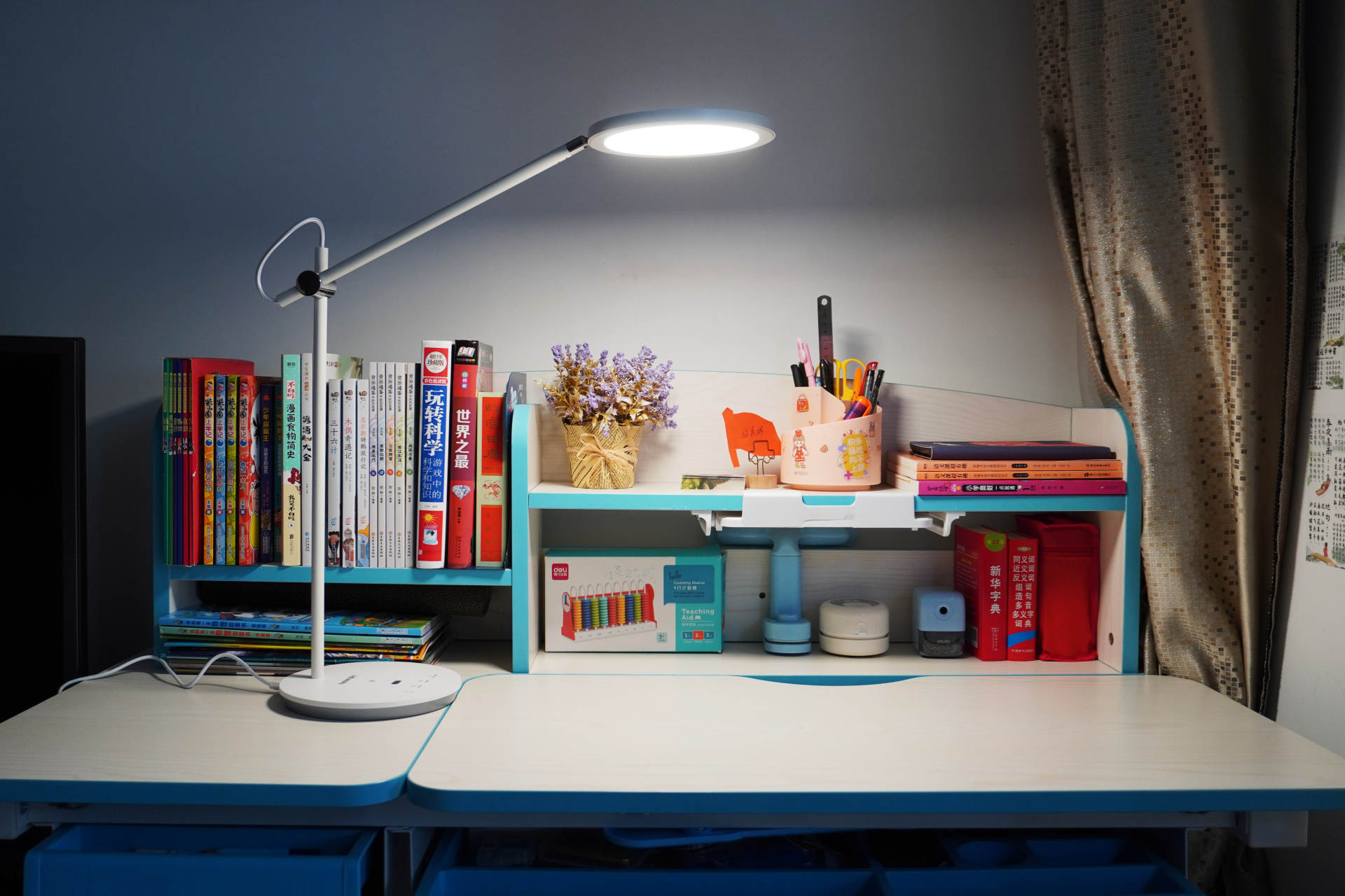 给孩子一个纯粹的学习灯！南卡新品L1学习灯体验