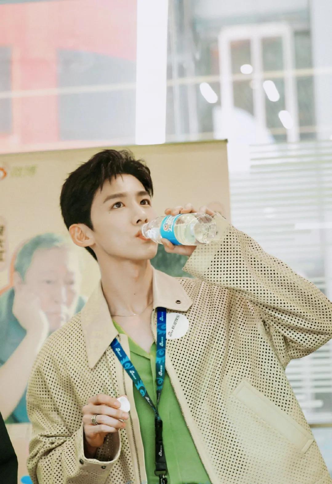 白敬亭：炙热的少年心中永怀梦想与激情