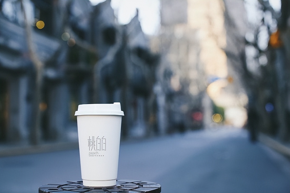 正本設計｜桃白白 網紅茶飲品牌LOGO設計