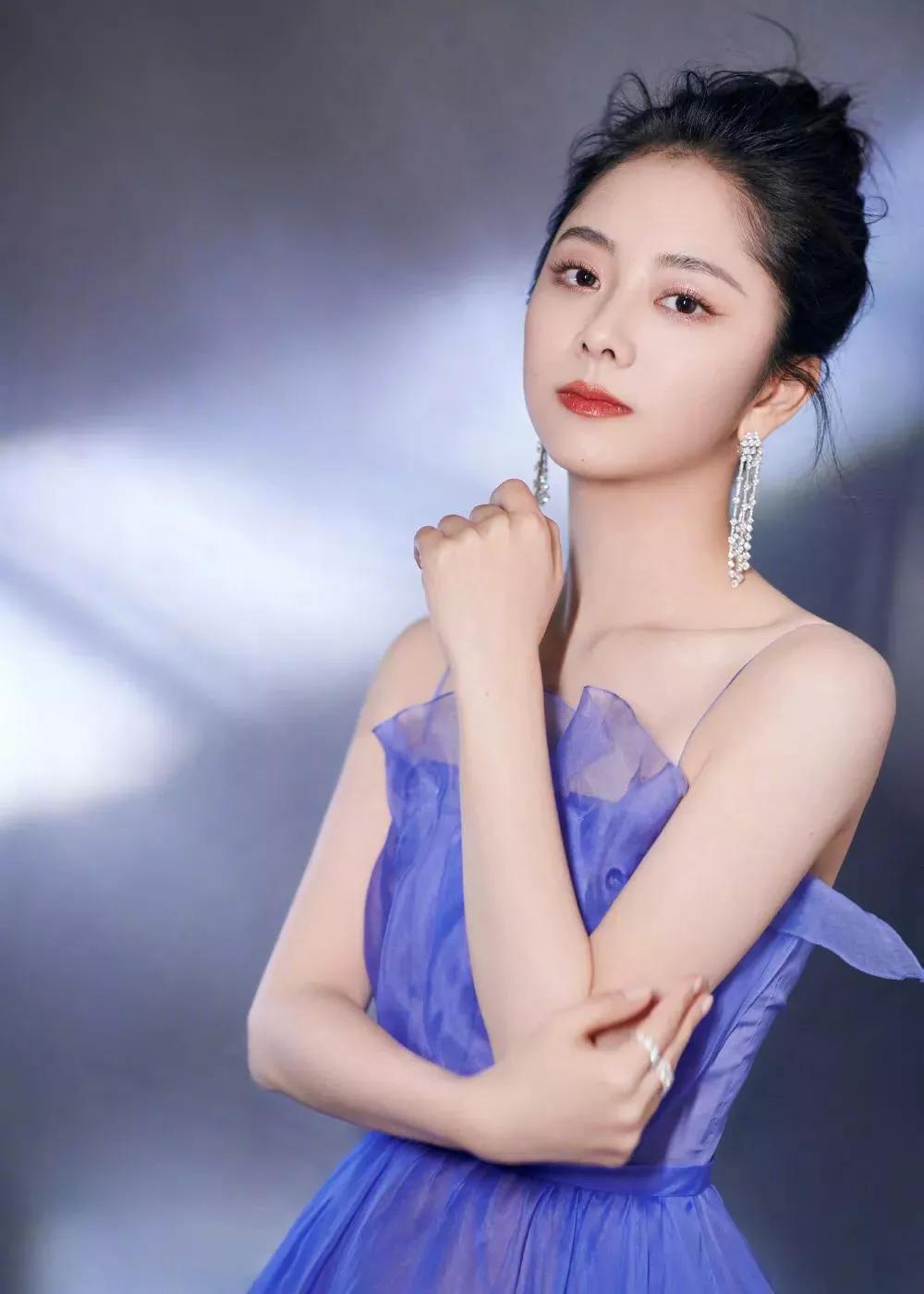 甜美可爱的谭松韵