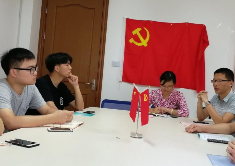 为什么才上大一，就有那么多学生着急入党？别等毕业才知后悔