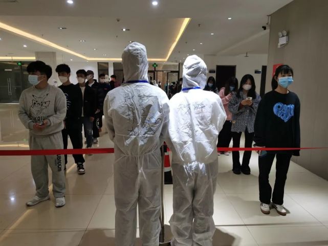 戮力同心 共抗时疫 