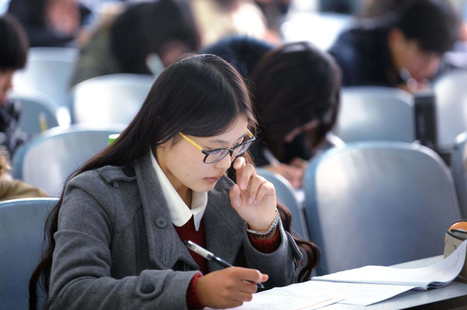 华为又签下三所大学，这次选择有点“另类”，普本生乐开了花