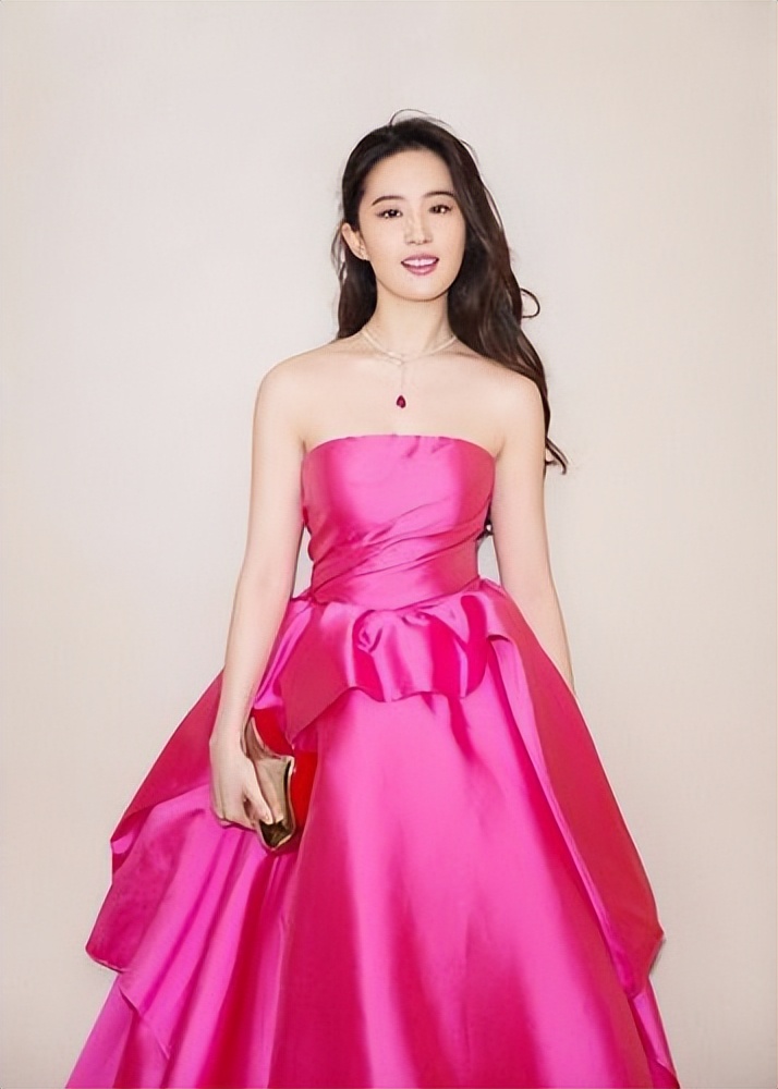 粉色系的女明星