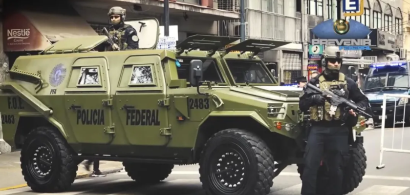 �й�����������ۣ�����·��ը�������ռ���ɢ�ܣ�����Ա��һ����