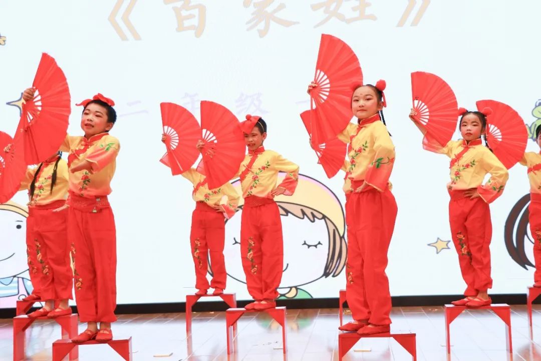 双流区彭镇小学开展第十四届校园艺术节海选暨文艺展演活动