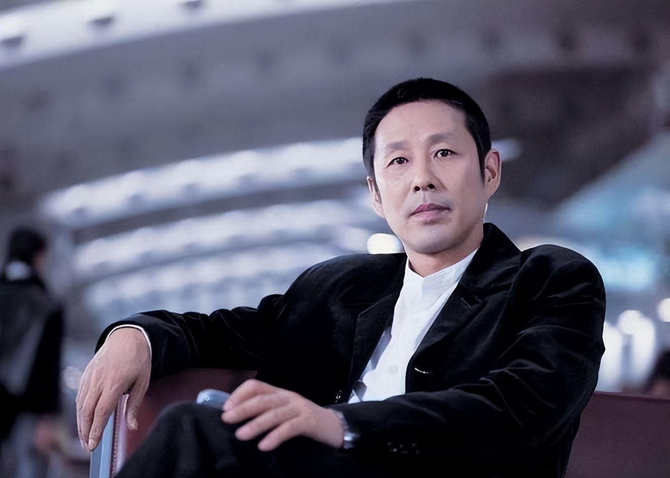 王京花：陈道明背后的女人，手握京圈半壁江山，影帝儿子让她骄傲