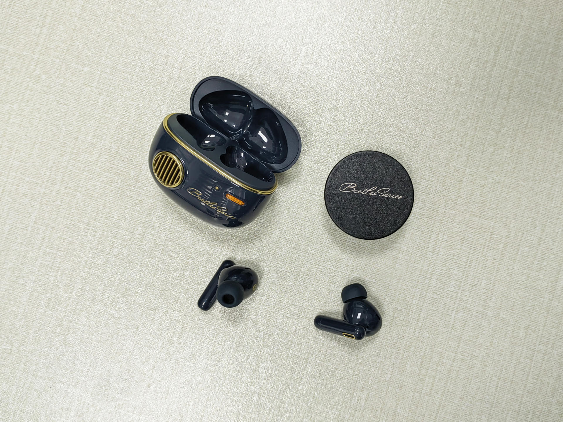 漫步者Retro Pro降噪耳机简评：同价位无敌的六边形选手？