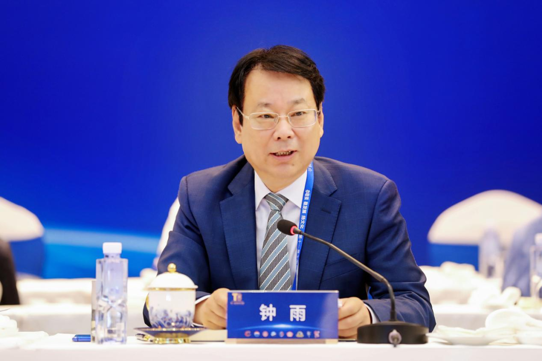 洋河股份总裁钟雨:弘扬产业情怀,践行发展担当_中访