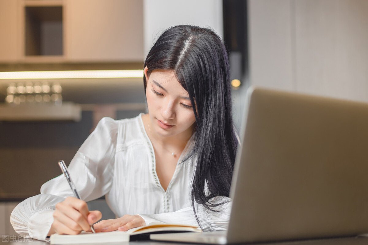 大学慕课app（8款适合学生使用的软件和网站）