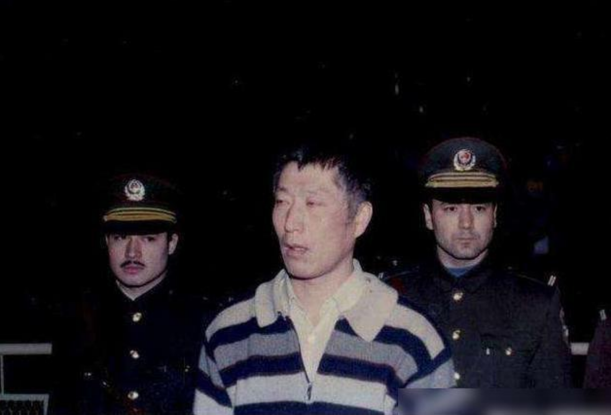 谢宗芬照片及个人资料简介白宝山情人谢宗芬结局如何