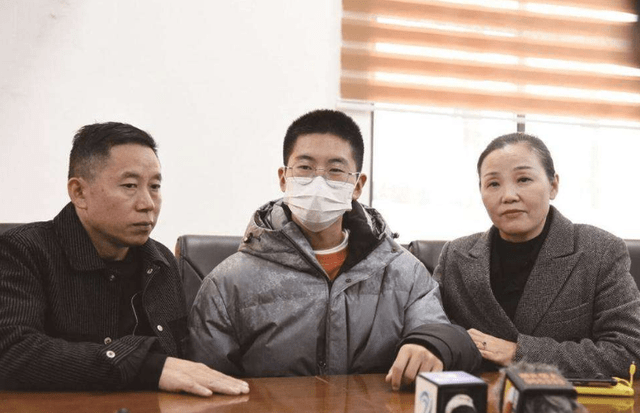 丢了14年，回到父母身边的孙卓到深圳读书，算高考移民吗？