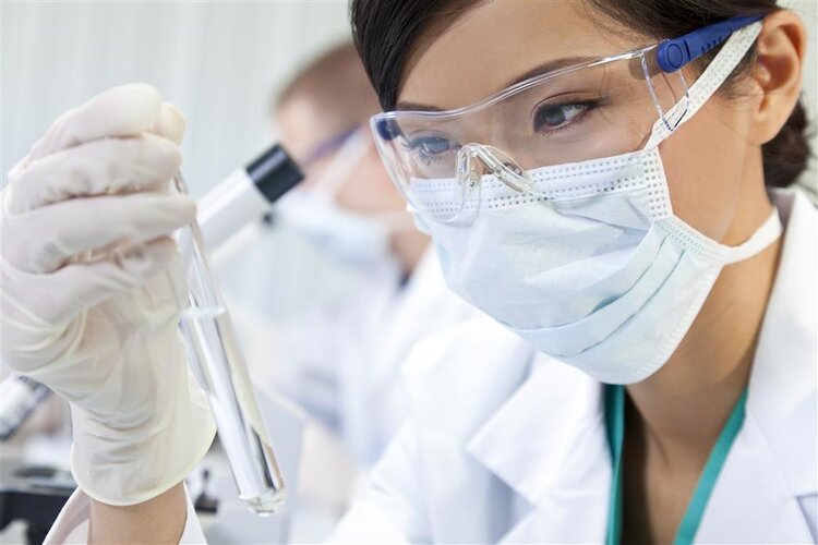 胃癌早期不痛不痒！出现5个症状别迟疑，越早知道，还能救