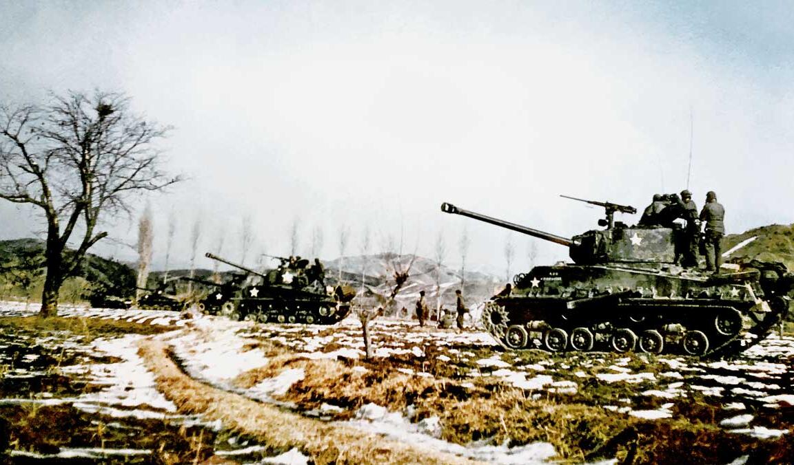 什么叫武装到牙齿？一个步兵师有140多辆坦克，还有大量重炮