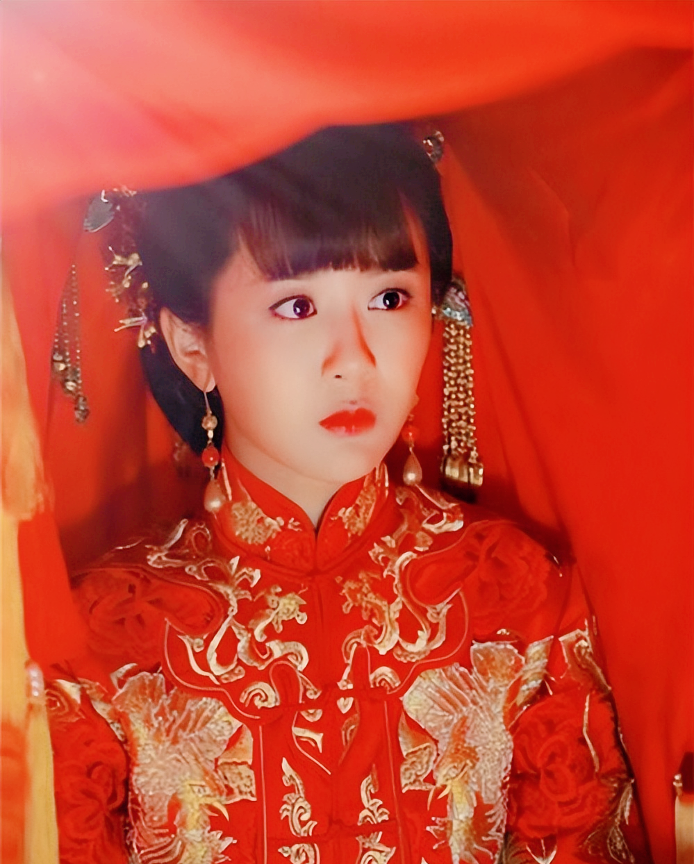 杨紫古装红色嫁衣图片