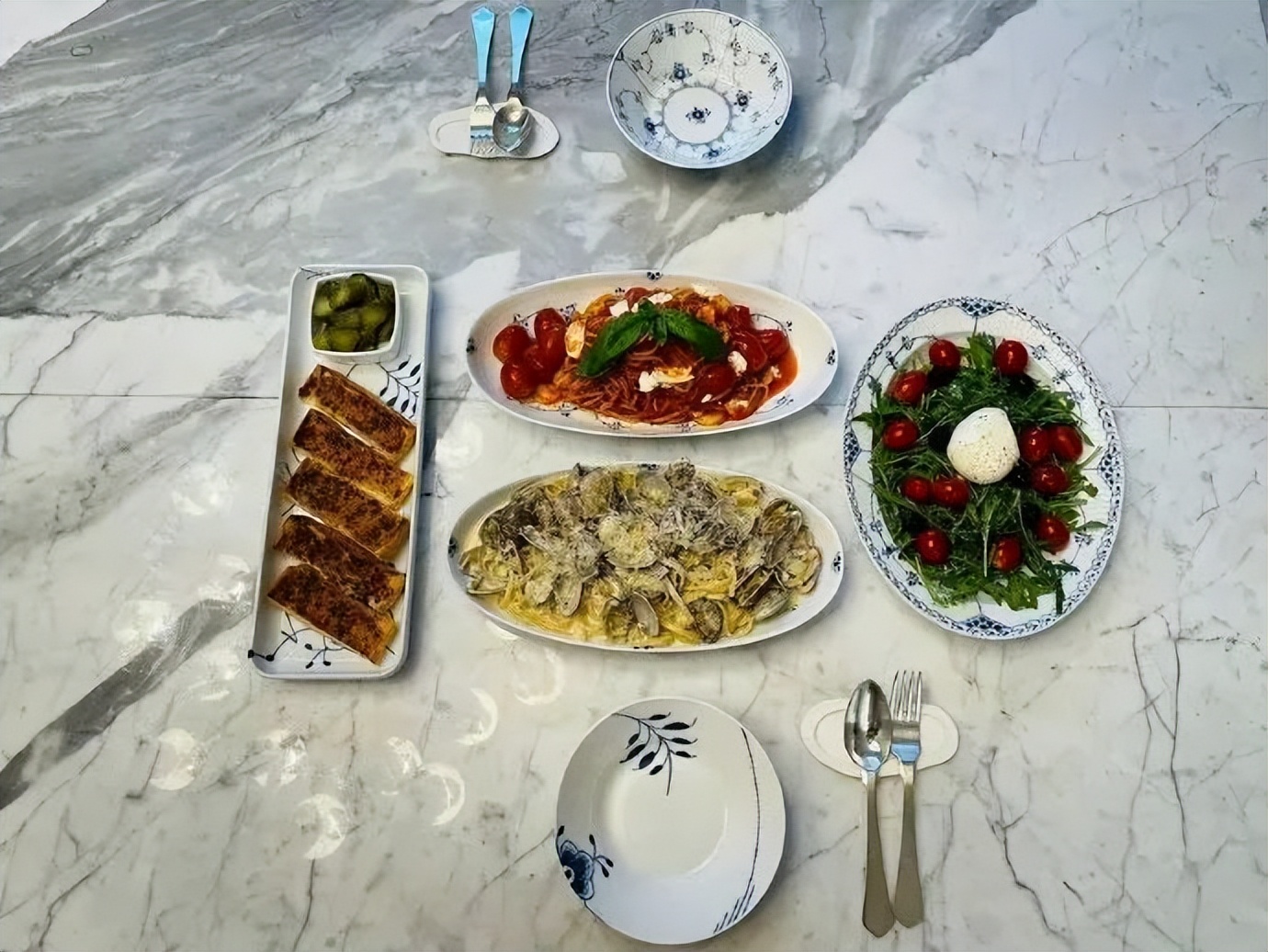 孙艺珍晒孕期双人餐，网友：难怪怀孕也这么美