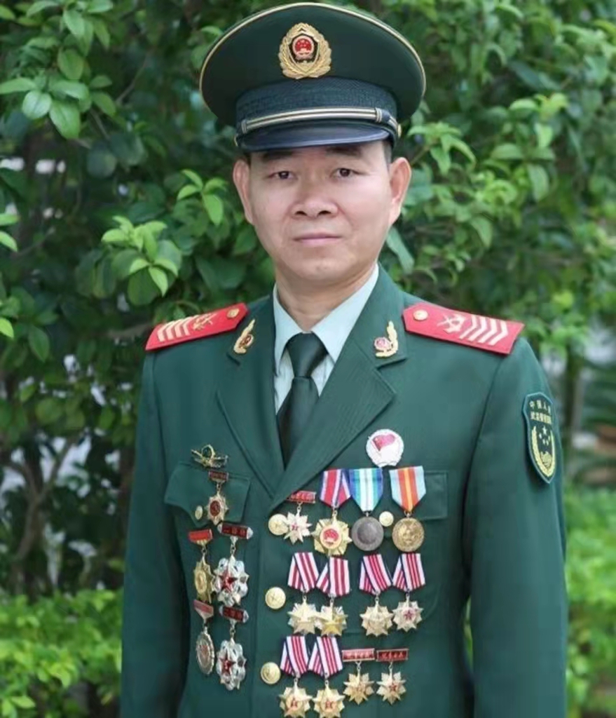 軍士軍銜等級所包含的軍士長軍銜,專業軍士軍銜被取消,統一改稱為士官