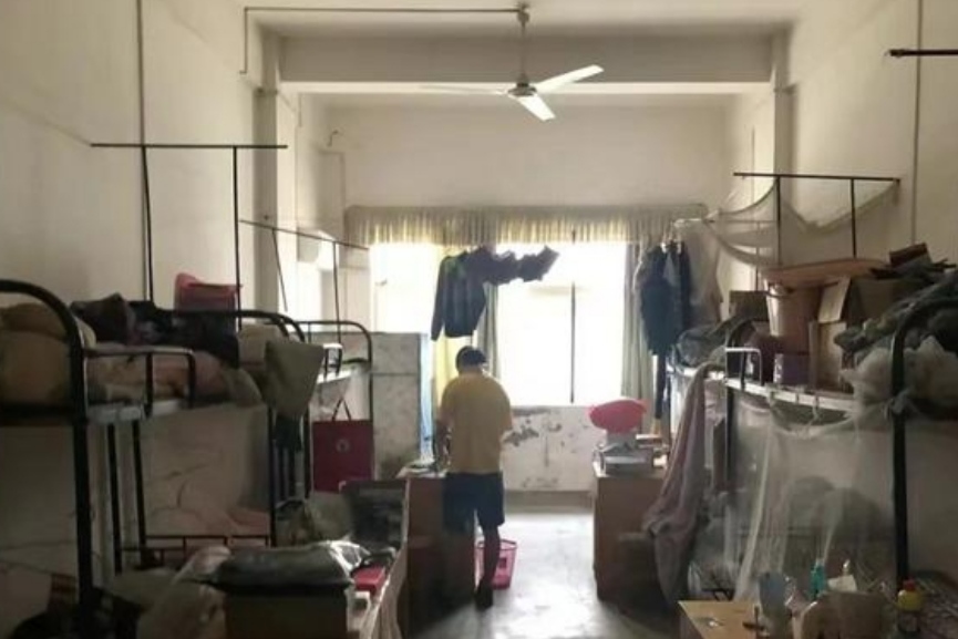 为了“迎接新生”，各大学晒出研究生宿舍环境图，网友：不如不晒