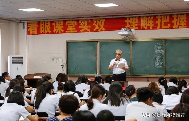 2022小学升初中是择校还是就近读？2022小升初择校看哪次成绩？