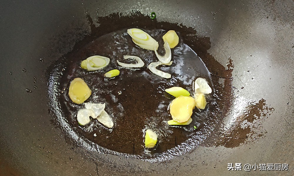图片[11]-【豌豆尖酥肉汤】做法步骤图 配上鲜嫩的豌豆尖烧成汤 营养又-起舞食谱网