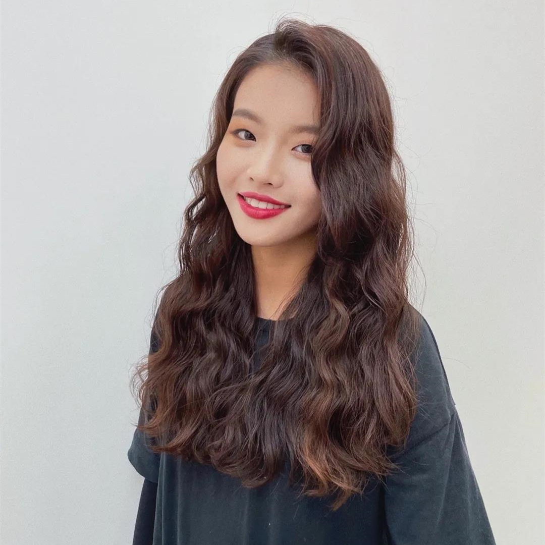 法式羊毛卷适合的人群比羊毛卷要广泛许多,因为卷杠