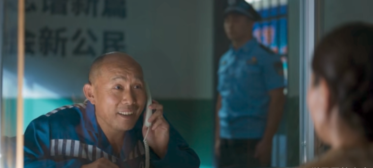 《开端》4对父母都有故事，爆炸案父母最极端，卢笛父亲是理想型