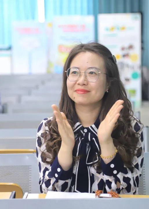 天府新区南湖小学（含北区）举行2022春4月班主任、辅导员培训会