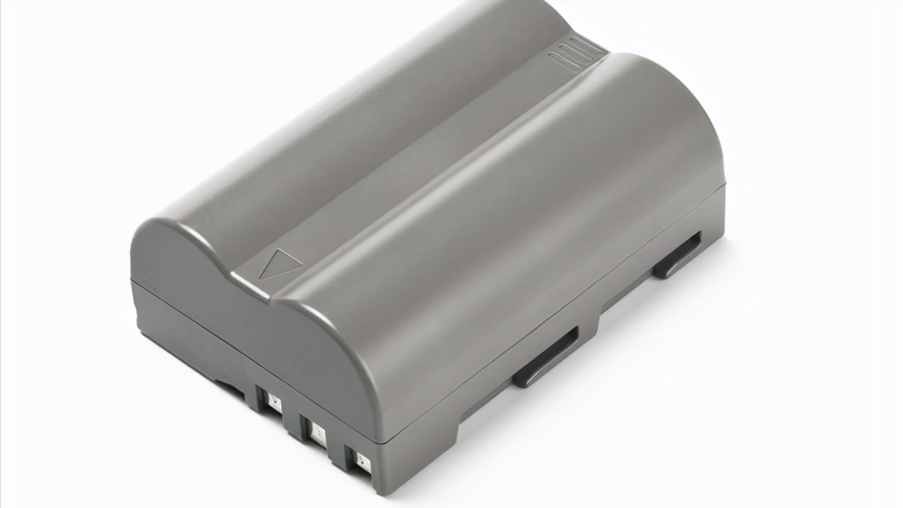 飞机随身小包怎么安检？为了避免重复安检，这几类物品单独拿出来