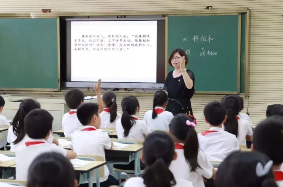 教师工资将有变化，评定职称条件或放宽，连幼儿园教师也包括在内