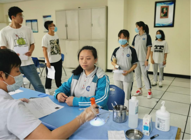 高考体检要“一丝不挂”？高三党瑟瑟发抖，医生：你以为我想看？