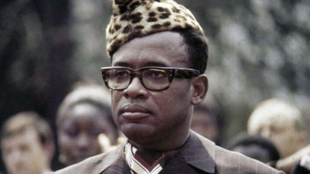 对于非洲刚果金和刚果布的萨普人来说,装杯就是第一生产力, 走在尘土