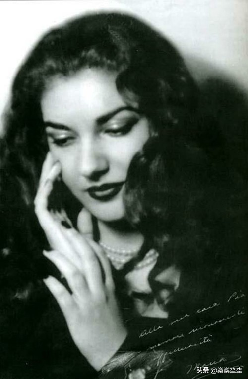 20世纪最伟大的女高音歌唱家玛丽亚·卡拉斯，为爱心碎而死