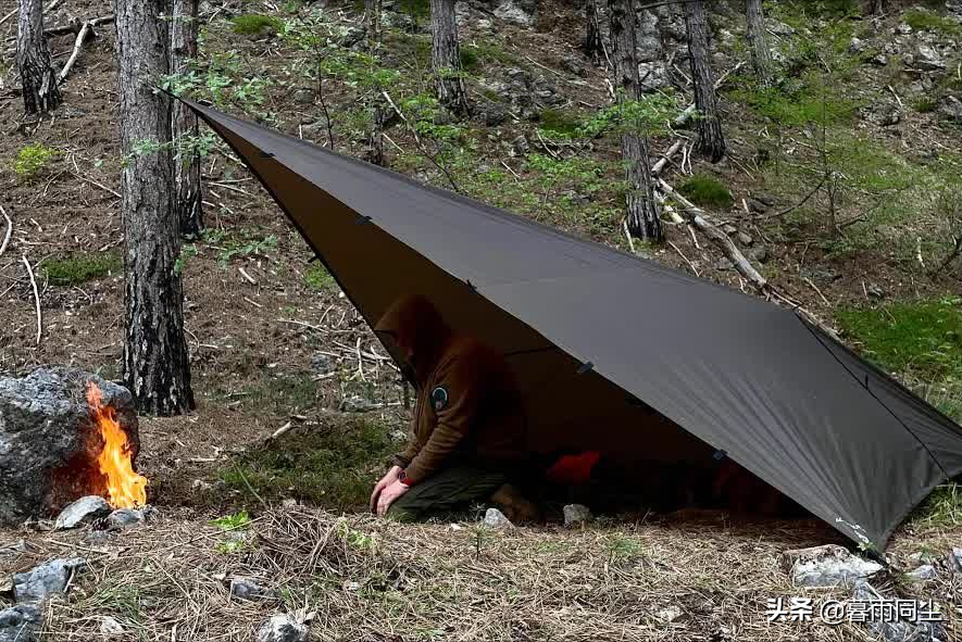 徒步、登山、穿越、探险，进入荒野时应该始终携带的14种生存工具