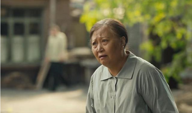 《人世间》中5个母亲，现实中都还没有做妈妈，最大的已经71岁