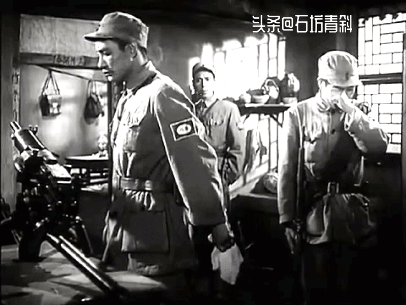 身体硬朗的张良：15岁当兵18岁入党，22岁辞演董存瑞没批准