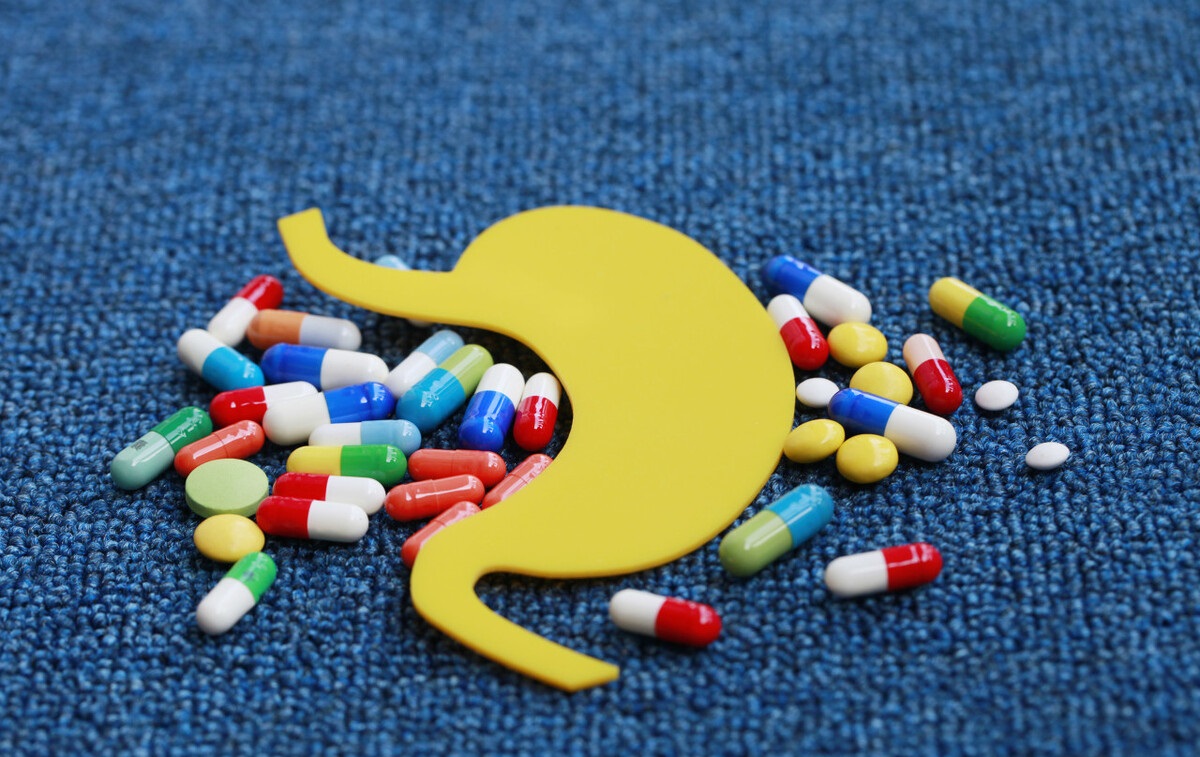 喝粥、吃面条、喝牛奶，都不能养胃，还可能使胃病变得更严重