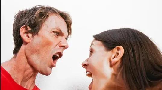 自从网报“删除的信息能恢复”后，我就天天受到老婆的威胁
