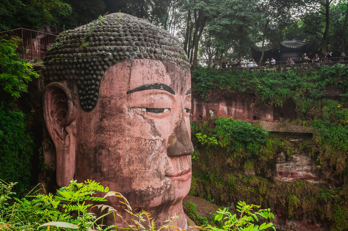 推荐国内的十大世界级美景，个个都是超乎寻常的美景，此生必去