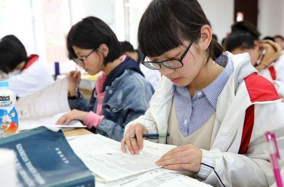 “民转公”方针大致敲定，民办学校老师怎么办？三条出路可以考虑