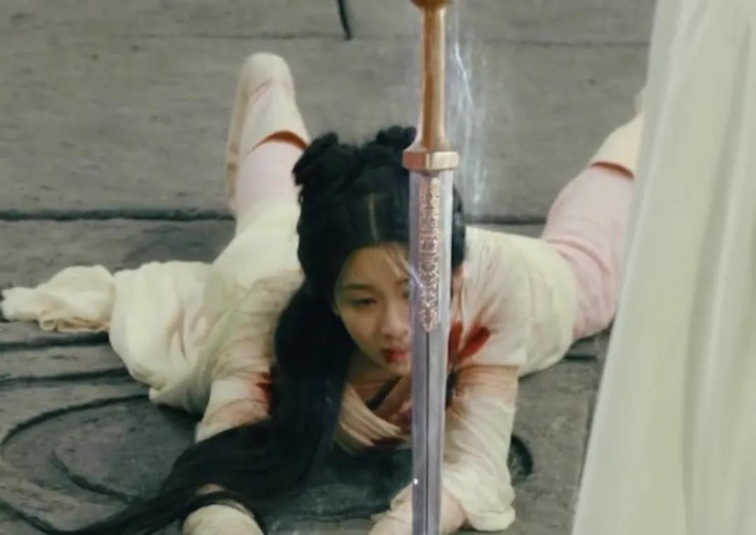 电影版花千骨预告出来了，陈都灵饰演花千骨，你觉得咋样？