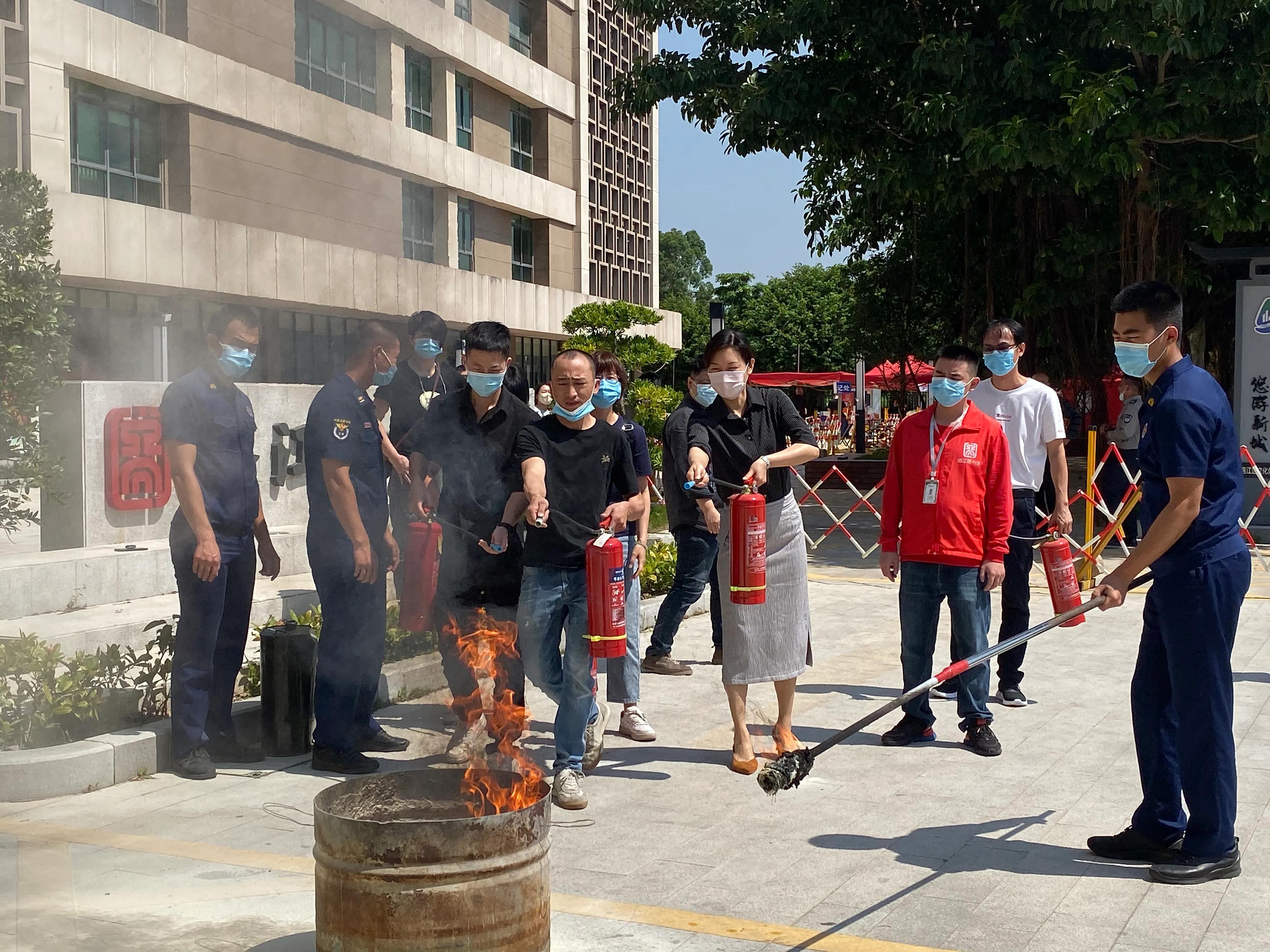 洛江区开展全区新闻出版行业消防安全知识培训及应急演练