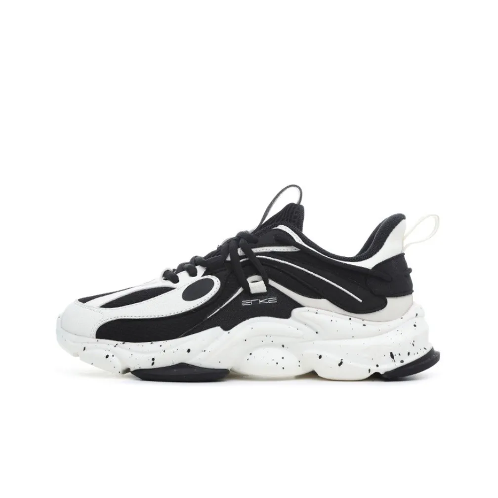 百搭鞋子推荐（冬天女士什么鞋百搭）