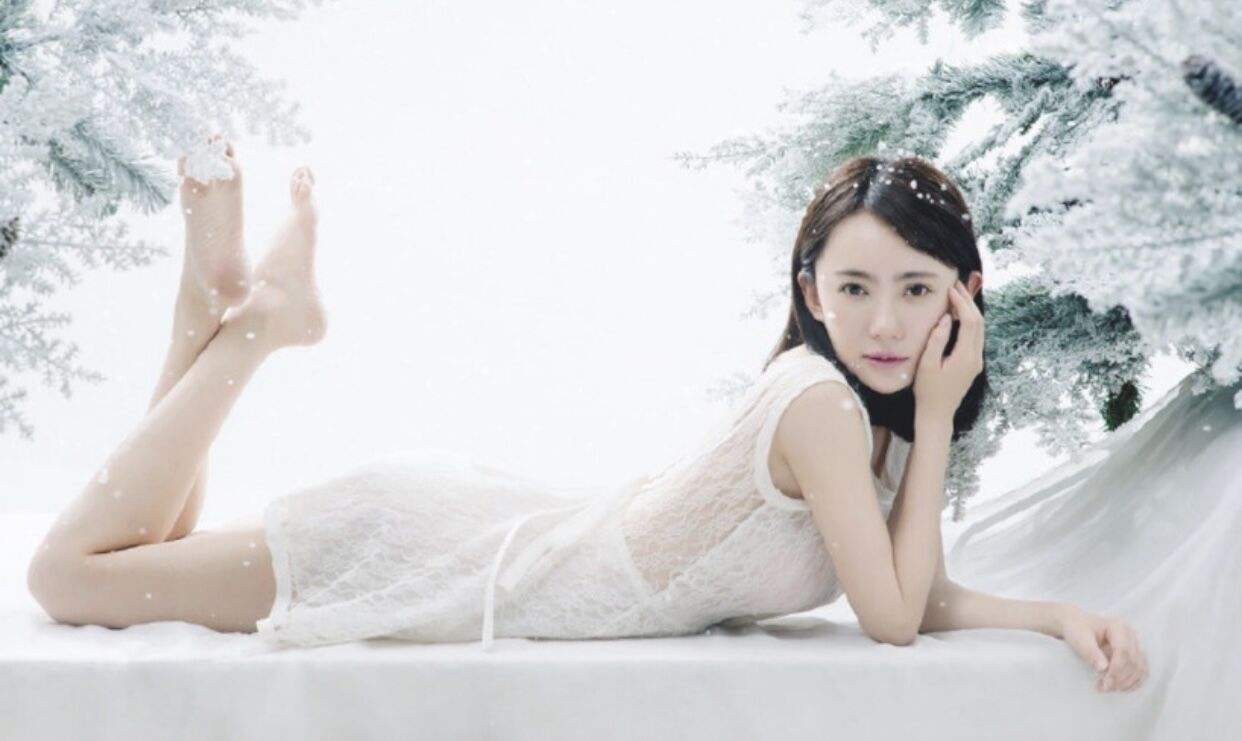 秦岚主演的电视剧《她只是不想输》正式开机，都有哪些演员参演呢