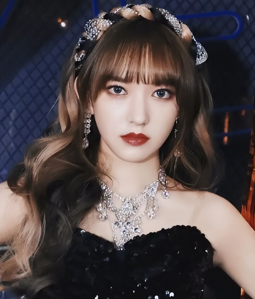 有人资源顶天，有人演技炸裂，95后小花竞争激烈，谁能突出重围？